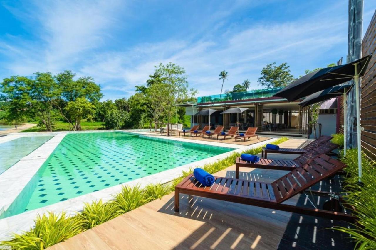 Charcoal Panwa Beach Phuket Ban Tha Khreng Exterior foto