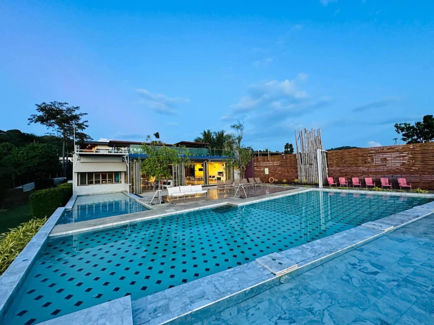 Charcoal Panwa Beach Phuket Ban Tha Khreng Exterior foto