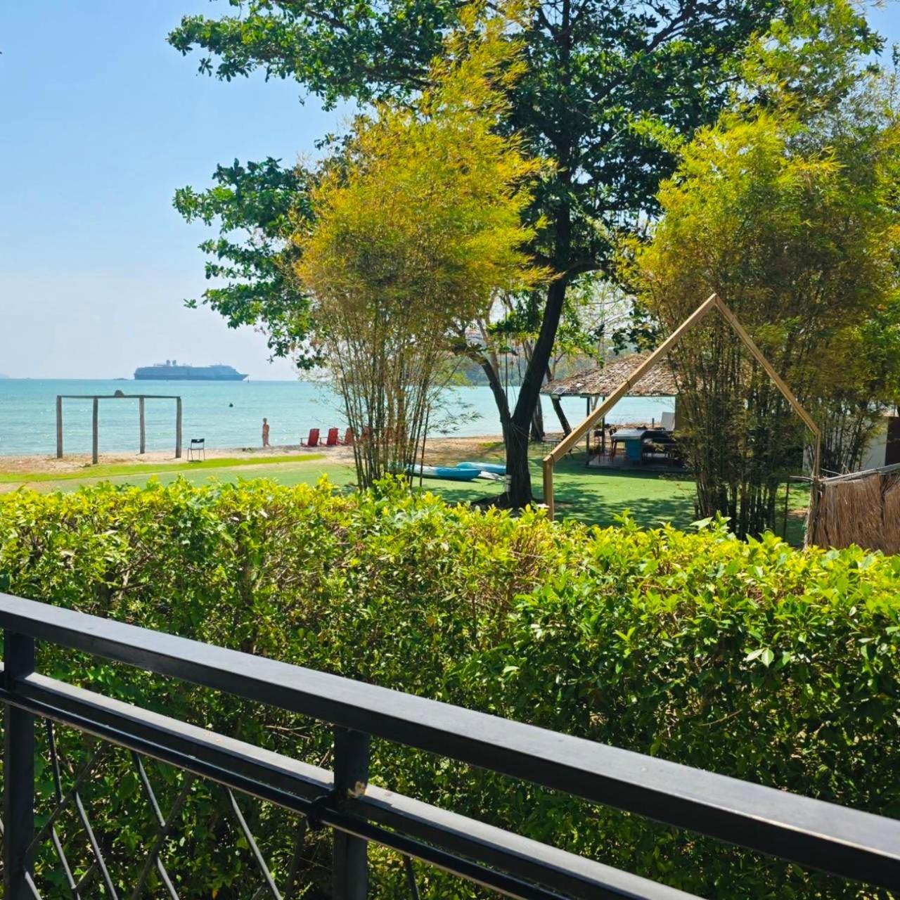 Charcoal Panwa Beach Phuket Ban Tha Khreng Exterior foto